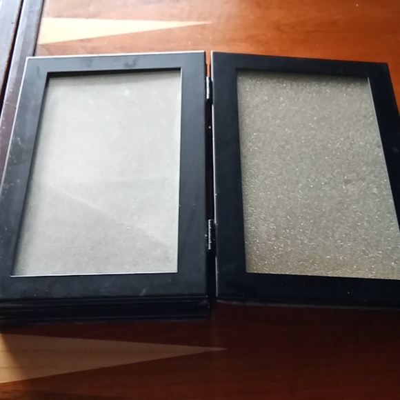 4 way hinged picture frames with foam inserts and sturdy hardware. Size 4x6 each - Picture 7 of 8